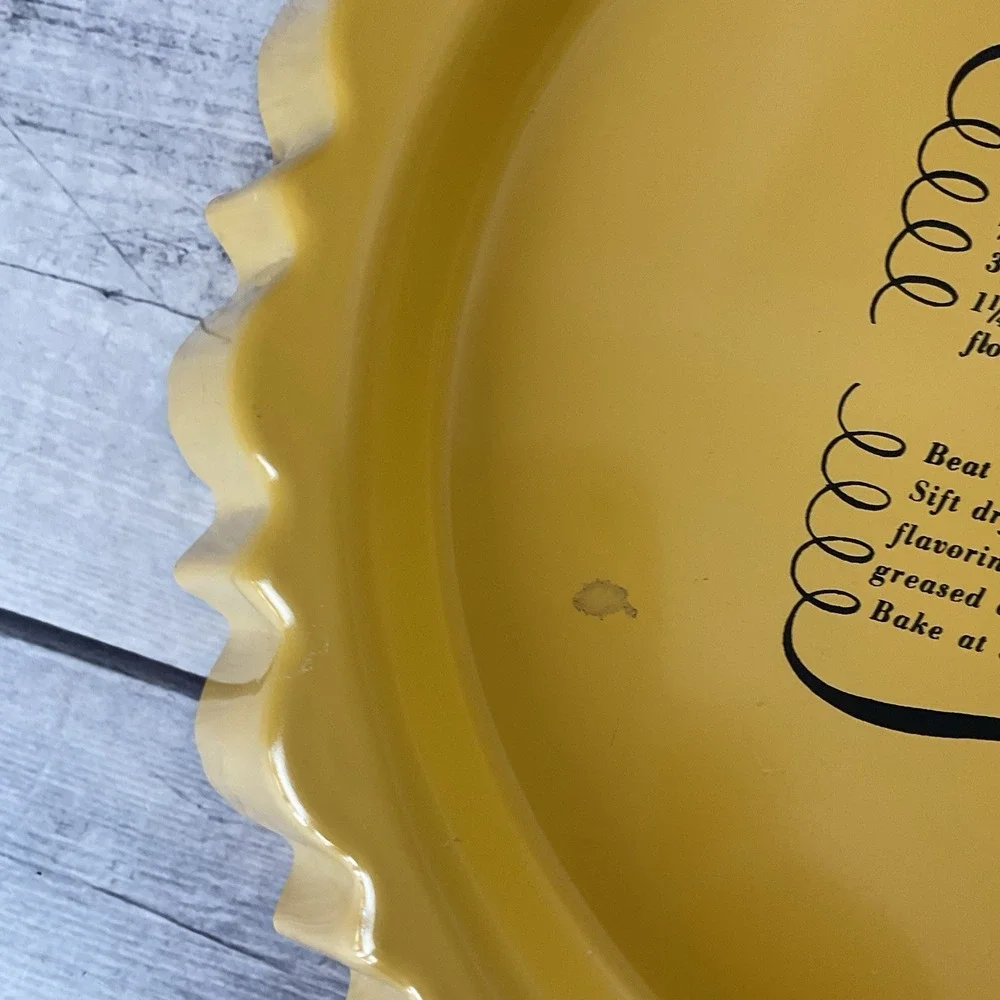 VTG Nordic Ware Bundt Flan Pan Harvest Yellow Non Stick Original Box Recipe Book